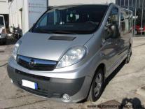 Noleggio Senza Conducente Opel Vivaro combi a Pescara