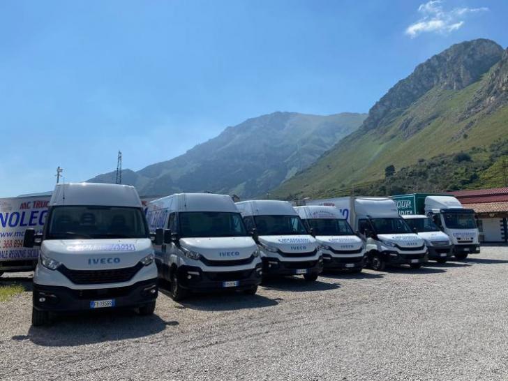 Noleggio senza conducente di Furgone Daily 5° serie furgone a Palermo e dintorni