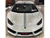 Noleggio Con Conducente Lamborghini Coupé tricolore a Taranto